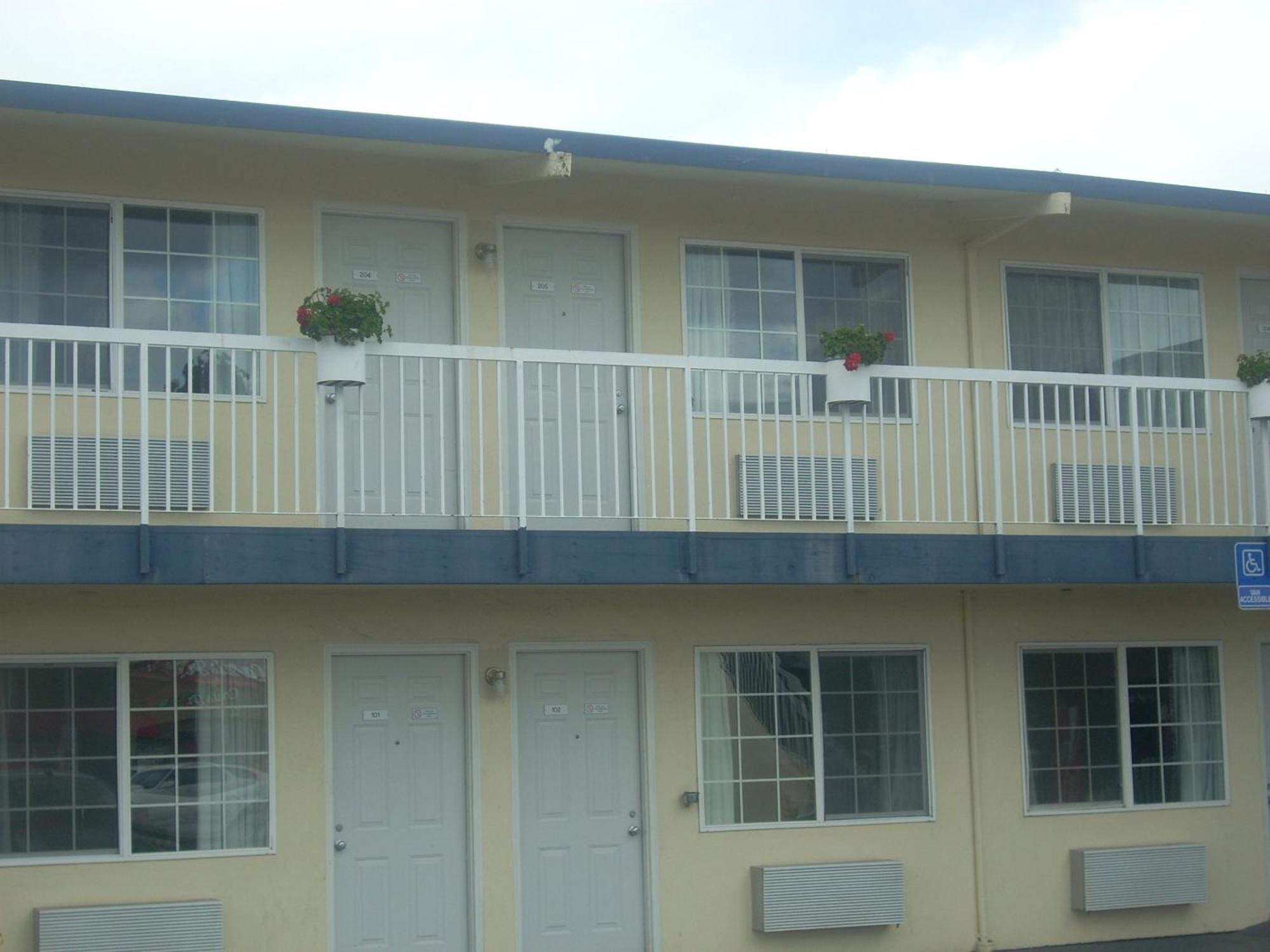 Economy Inn Seaside Exterior foto